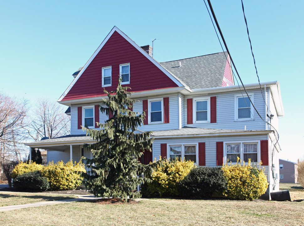 437 Sairs Ave in Long Branch, NJ - Foto de edificio