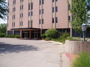 River Terrace Apartments in San Angelo, TX - Building Photo - Building Photo