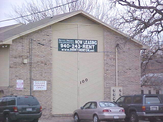 Double Tree Apartments in Denton, TX - Building Photo - Building Photo