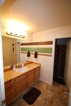 5633 Sapphire Loop in Anchorage, AK - Building Photo - Building Photo