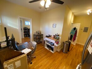 39 Cross St, Unit . in Somerville, MA - Building Photo - Building Photo