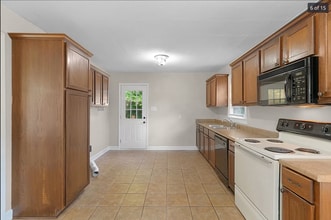 140 Summar Dr in Jackson, TN - Building Photo - Building Photo