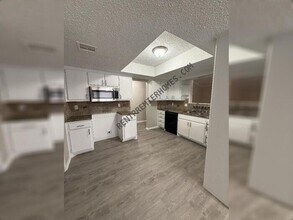 1011 Taurus Dr in Edmond, OK - Building Photo - Building Photo