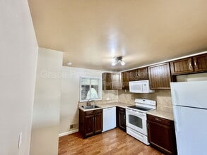 10758 Ogden St in Northglenn, CO - Building Photo - Building Photo