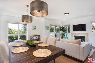 2480 S Centinela Ave, Unit 401 in Los Angeles, CA - Building Photo - Building Photo