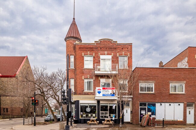 1951-1955 Rosemont Boul in Montréal, QC - Building Photo - Building Photo
