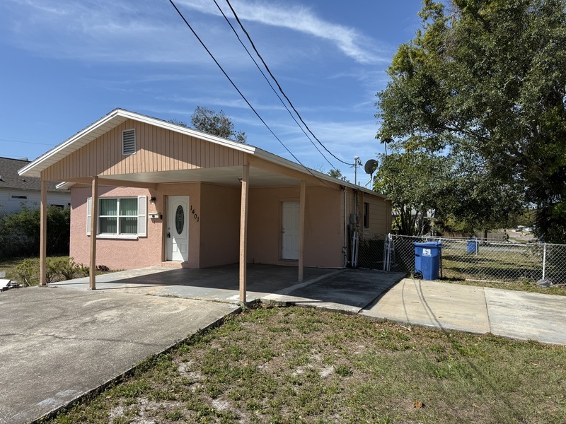 1401 43rd St S in St. Petersburg, FL - Building Photo