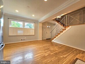 5619 2nd St S in Arlington, VA - Building Photo - Building Photo