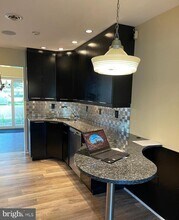105 Thoreau Dr in Plainsboro, NJ - Building Photo - Building Photo
