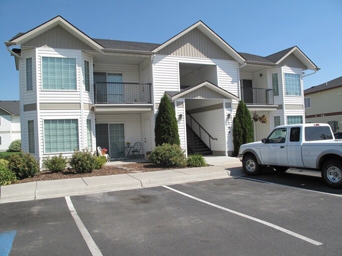 160 Clubhouse Cir in Idaho Falls, ID - Building Photo