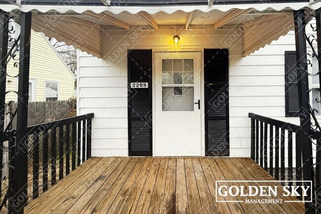 2208 S Pershing Dr in Muncie, IN - Building Photo - Building Photo