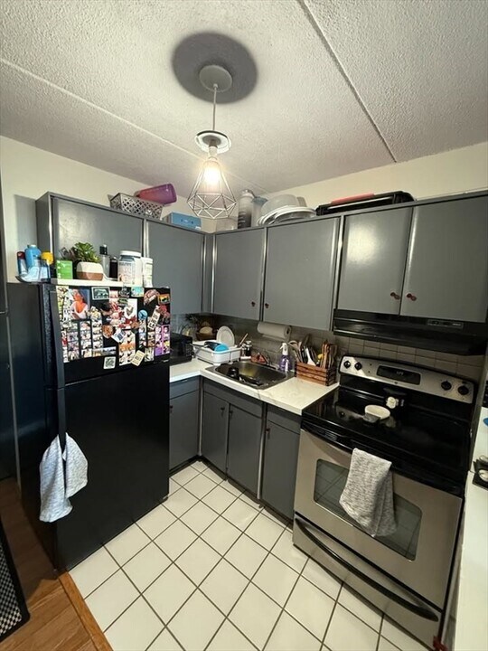 200 Swanton St in Winchester, MA - Building Photo