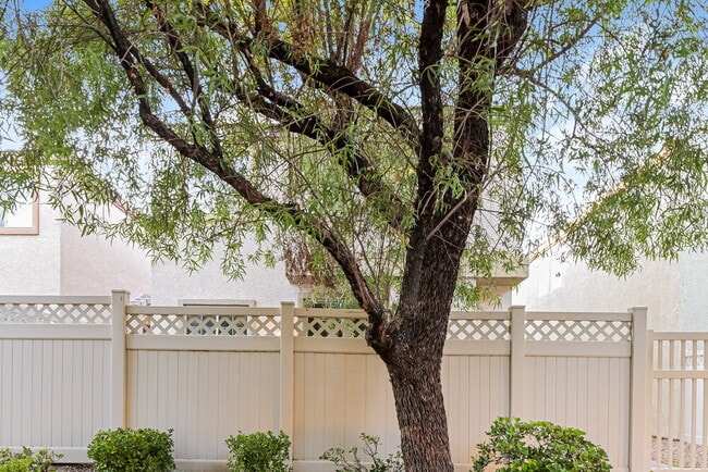 property at 6412 Yucca Ridge Ct