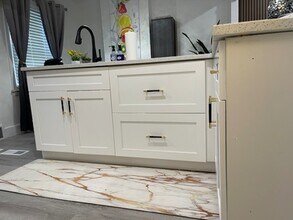 446 Marquette Dr in Detroit, MI - Building Photo - Building Photo