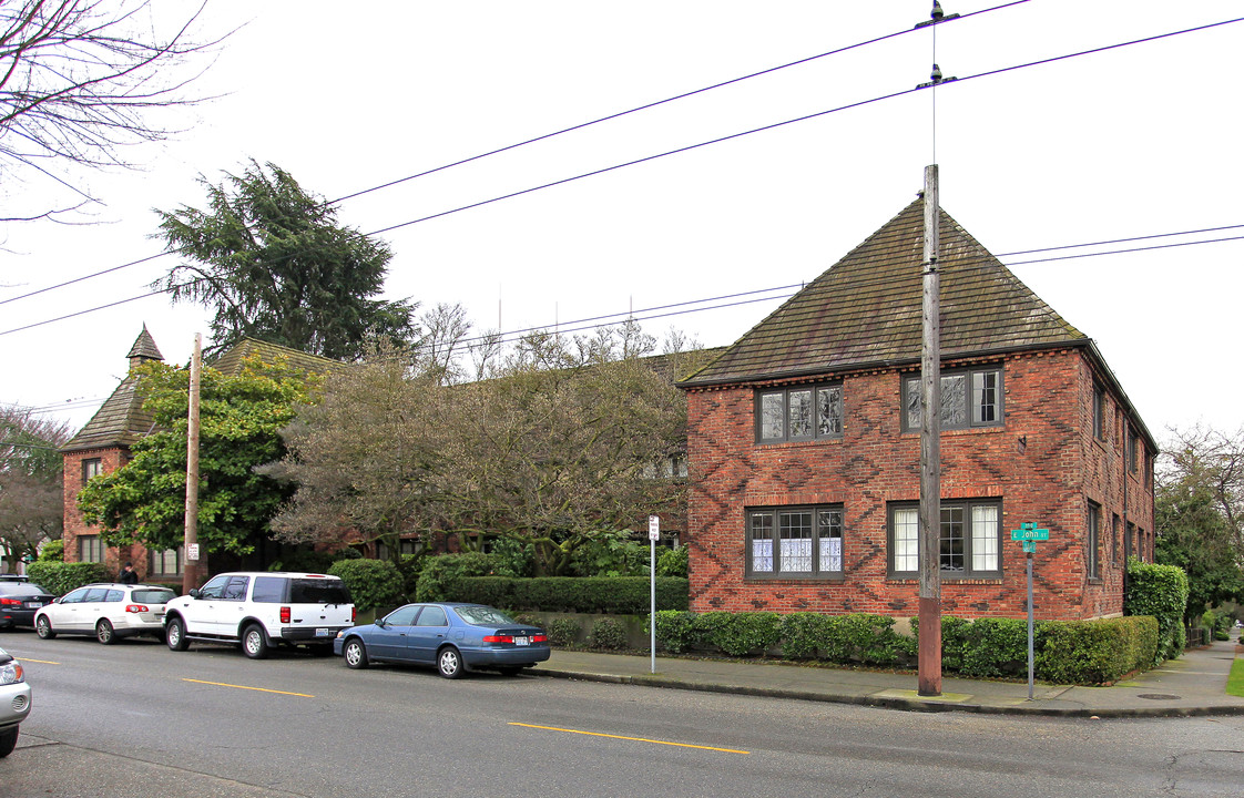 1405 E John St in Seattle, WA - Foto de edificio