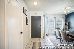 8214 Devlin Point in San Antonio, TX - Foto de edificio - Building Photo