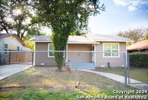 219 N San Horacio Ave in San Antonio, TX - Building Photo - Building Photo