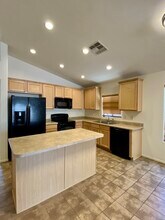 8771 N Finfrock Dr in Tucson, AZ - Building Photo - Building Photo