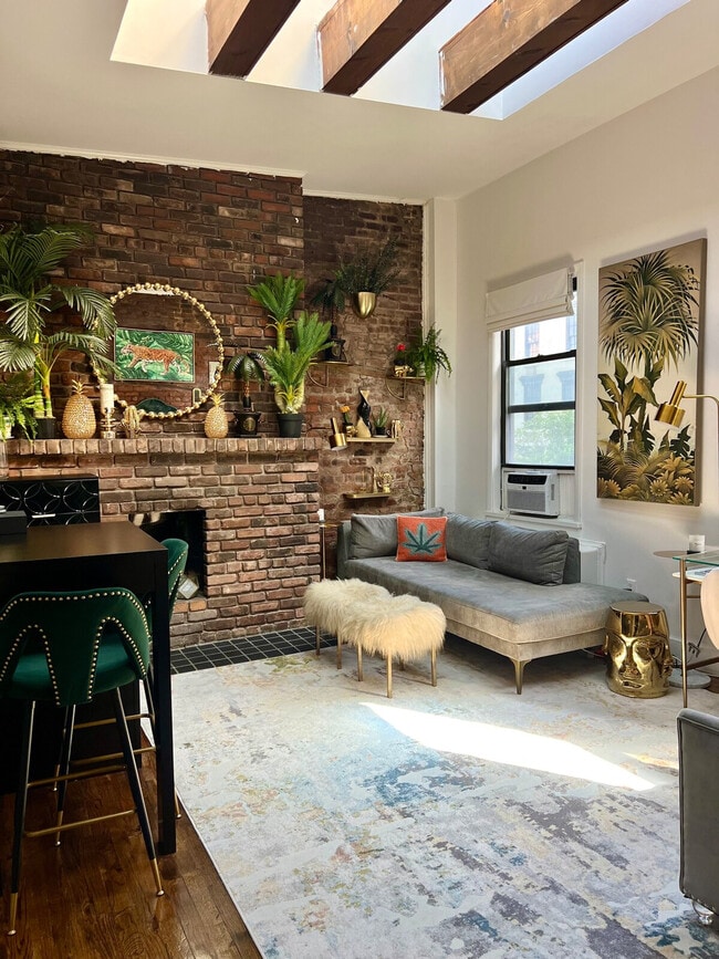 329 W 19th St, Unit SI ID1318248P in New York, NY - Foto de edificio - Building Photo