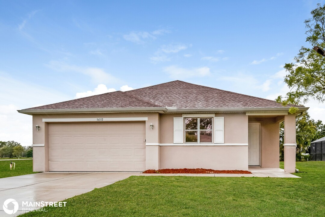 16132 Alcira Cir in Punta Gorda, FL - Building Photo