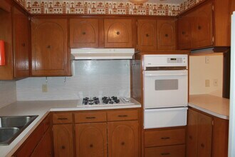 3945 SE 14th Pl in Del City, OK - Building Photo - Building Photo