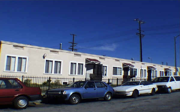 1601 W 38th St in Los Angeles, CA - Foto de edificio