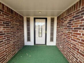 616 Morningside Dr in Yukon, OK - Building Photo - Building Photo