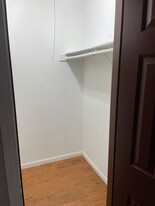 650 Perrie Dr in Elk Grove Village, IL - Building Photo