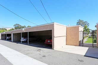 Civic Center Apartments in Brea, CA - Building Photo - Building Photo