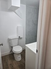 909 Fairview Ave, Unit Basement in Takoma Park, MD - Foto de edificio - Building Photo