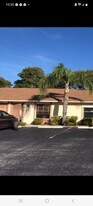 3417 SW Santa Barbara Pl, Unit 109 in Cape Coral, FL - Building Photo
