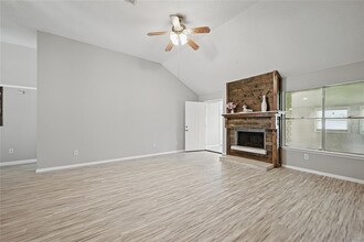 21014 Western Valley Dr in Katy, TX - Building Photo - Building Photo