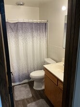 Rose 8 Estates in Roseville, MN - Building Photo - Building Photo