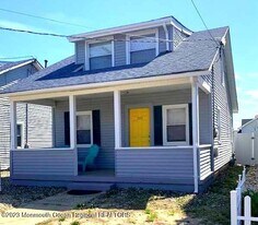 103 16th Ave in Belmar, NJ - Building Photo