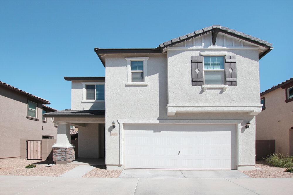 16577 W Sierra St in Surprise, AZ - Building Photo