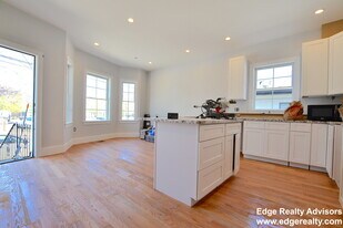 3 Islington Ter, Unit 1 in Boston, MA - Building Photo