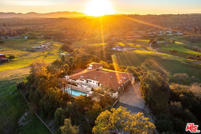 property at 2975 Calle Bonita