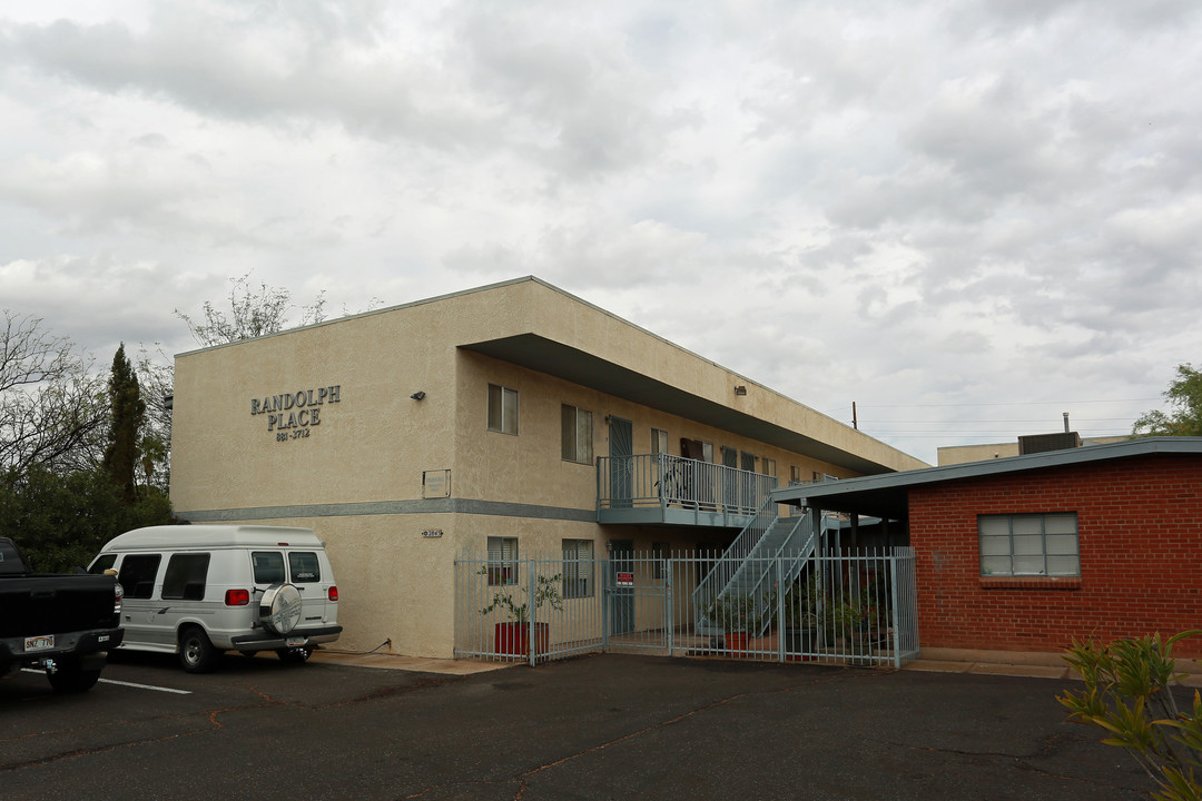 Randolph Place Apartments in Tucson, AZ - Building Photo