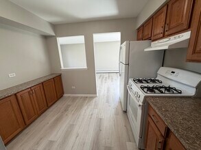 5 Parkside Ct in Vernon Hills, IL - Building Photo - Building Photo