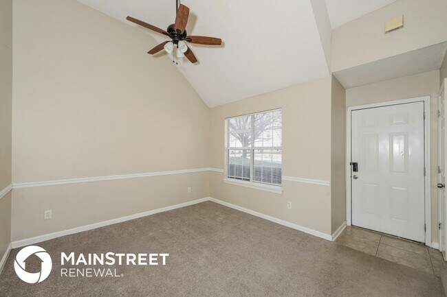 4290 Ward Bluff Ct, Unit 445 in Ellenwood, GA - Foto de edificio - Building Photo