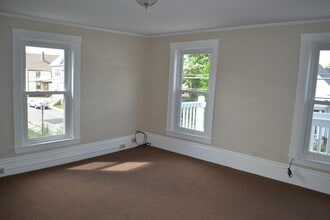 129 Church St, Unit #3 in Keene, NH - Building Photo - Building Photo