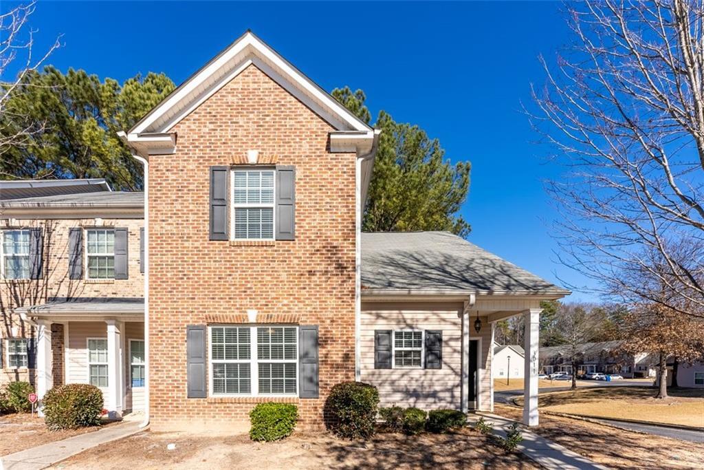 2555 FLAT SHOALS Rd in South Fulton, GA - Building Photo