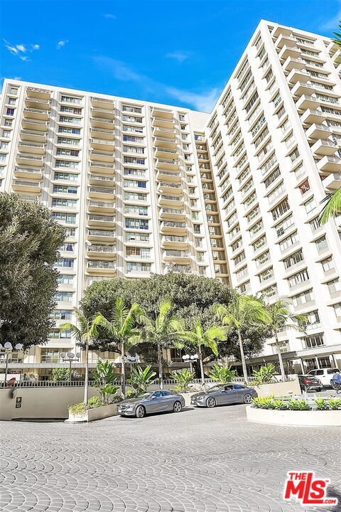 2160 Century Park E in Los Angeles, CA - Building Photo - Building Photo