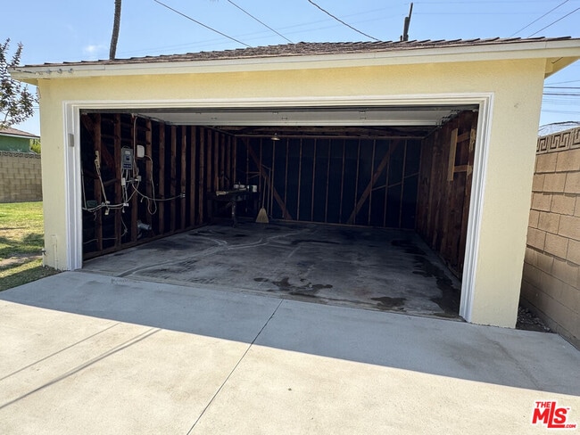 12856 Walsh Ave in Los Angeles, CA - Building Photo - Building Photo