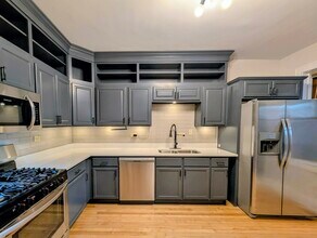 3334 S May St in Chicago, IL - Building Photo - Building Photo