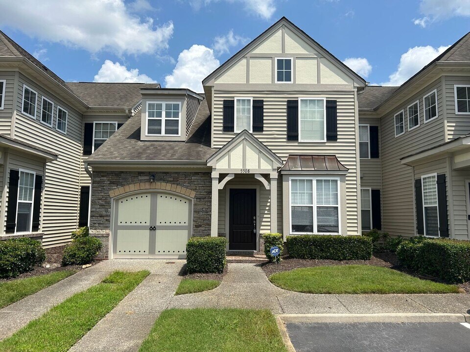 5508 Goose Pond Ln in Virginia Beach, VA - Foto de edificio