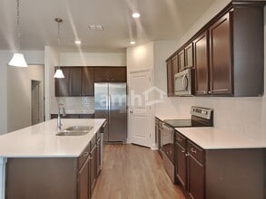 3180 Bridge Haven Dr in Zephyrhills, FL - Building Photo - Building Photo