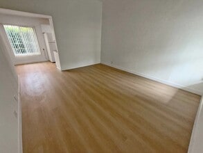 4402 Mammoth Ave, Unit 8 in Los Angeles, CA - Foto de edificio - Building Photo