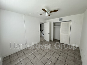 5467 Second Ave in Ft. Myers, FL - Building Photo - Building Photo