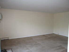 1120 Copperfield Ln in Schaumburg, IL - Foto de edificio - Building Photo